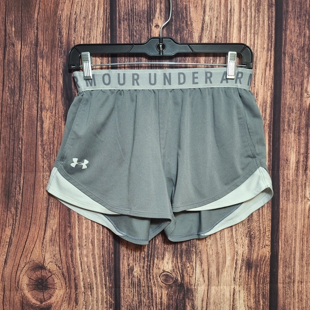 Under Armour Women's Running Activewear Loose Shorts Size Small!